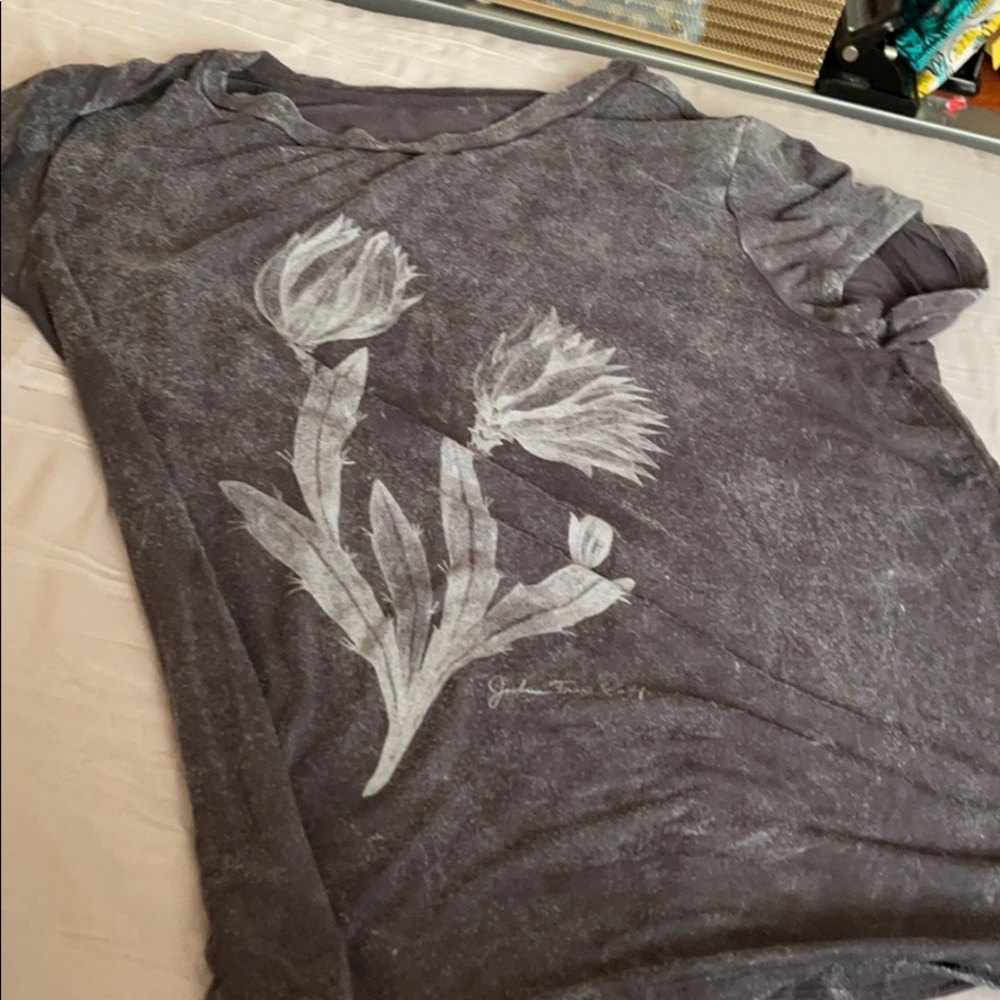 🦅🦅Gray American Eagle Outfitters top🦅🦅